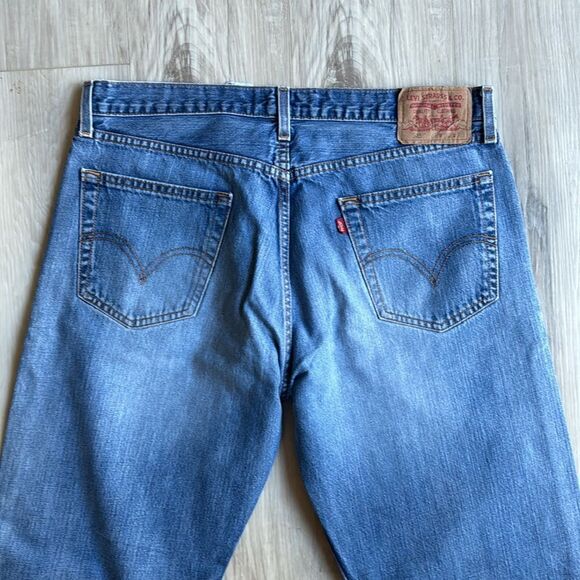 Levi’s Strauss 525 Relexed Fit Jeans Size 36x30 Waist 36 - Picture 7 of 8
